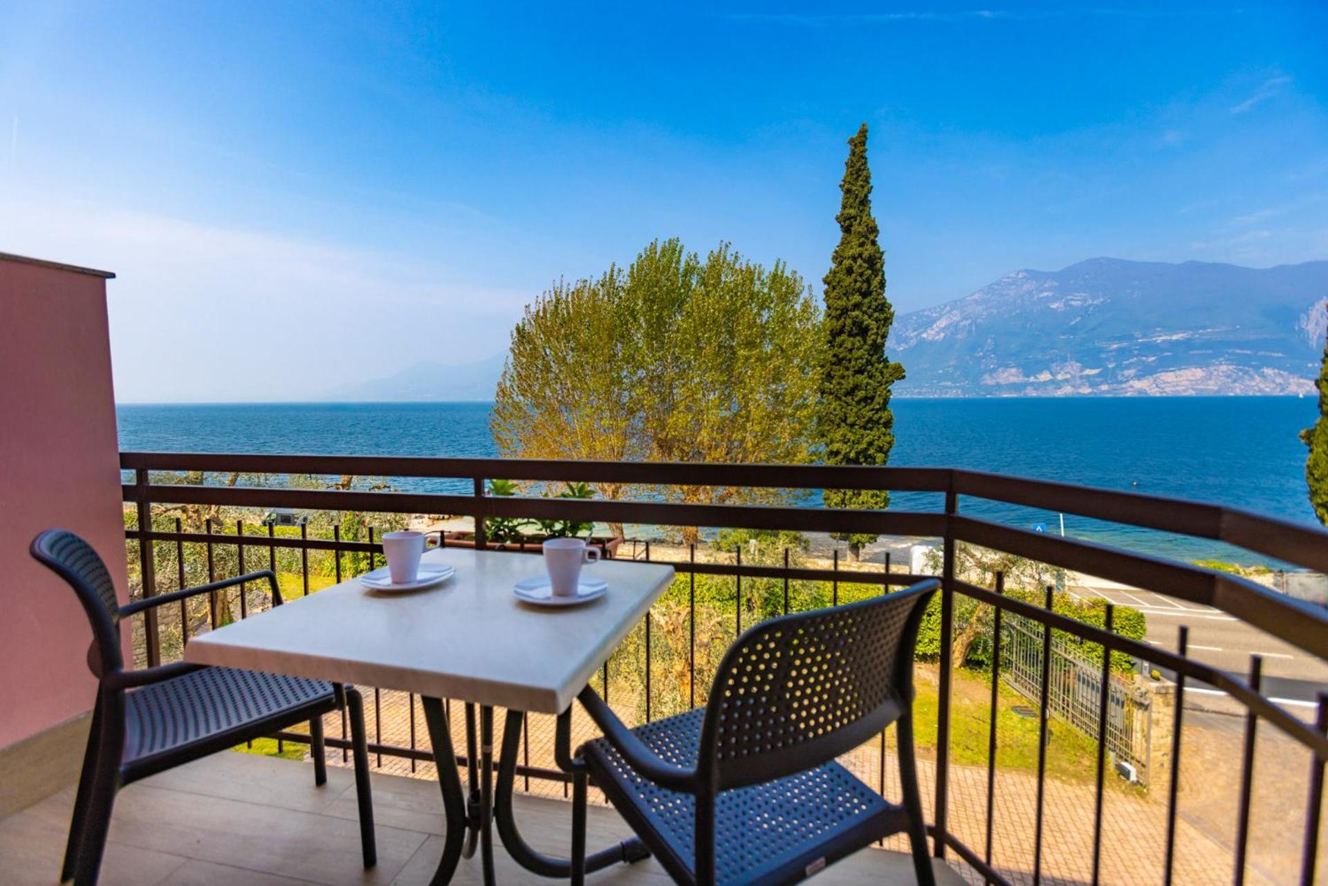 برنزوني سول جاردا Residence Solei Classic & Plus المظهر الخارجي الصورة